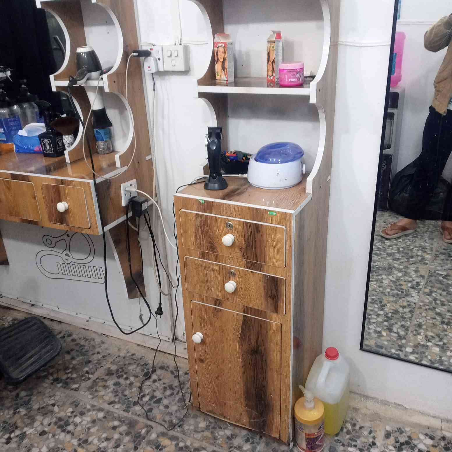 غراض حلاقة البيع مكان مدينة الصدر اذا شلع كلهن ب 300 واذا مفرد كلمن وسعره


**إذا كنت صاحب هذا الإعلان وتريد حذفه لأي سبب، رجاءا أرسل رسالة إلى الدعم الفني**