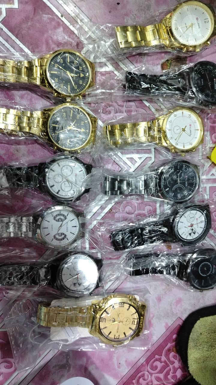 معرض نبع الفرات للتجاره العامه جمله ومفرد 
عرض للشباب
عروض العيد يمنا قويه
وفرنا لكم تشكيله م̷ـــِْن الساعات الشبابية الرجاليه
تركي موديلات قويه
سعر القطعه ب4و500
العنوان سوق المحاويل قرب السوق العصري قرب مكتبه القلم يتوفر خدمه توصيل ***********
