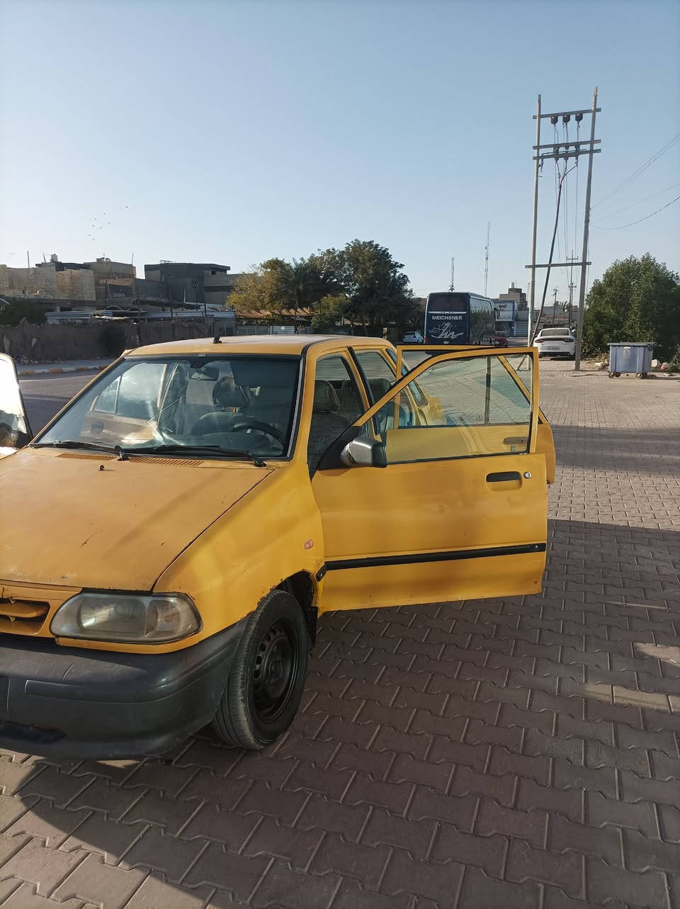 سلام عليكم شباب سايبه للبيع مكينه جديده كير علئ رابع يفلت حداديه جديده تخم تاير كشره حلو شوف العين مابيه ضربه كهربائيات كله شغاله  تراي وين مايعجبكك بطنه حلوه خياسات شي بصيط بيهه رقمه احمر نجف راعيه ماندله موجود بلنجف ما واصله اكفل سرقه وعشاير سعر 10 بيه مجال مكاني نجف ***********
