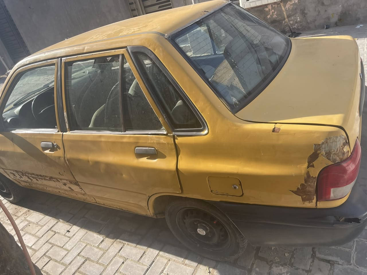 سياره سايبه موديل ١٢ مابيها شي بس جوملغ والباب خياس سعرها١٥ ورقه قفل
***********تواصل على هذا الرقم
