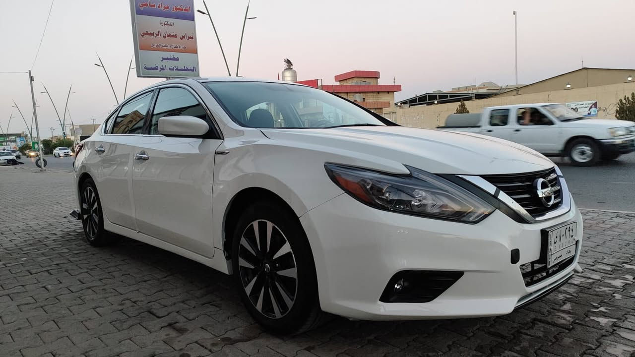 السلام عليكم التيما ٢٠١٨ للبيع.  
رقم بغداد.   تحويل ثاني يوم. 
بيها بارد ب بنيد. ضرر جدآ خفيف 
السعر ١٣٥. وبيها مجال حك جيتك   
مكانها الشرقاط تكريت 
رقم ‭٠٧٨٠ ١٨٣ ٧٠٢٨‬

‭٠٧٧٠ ٣٧٧ ٢٠٧٧‬
