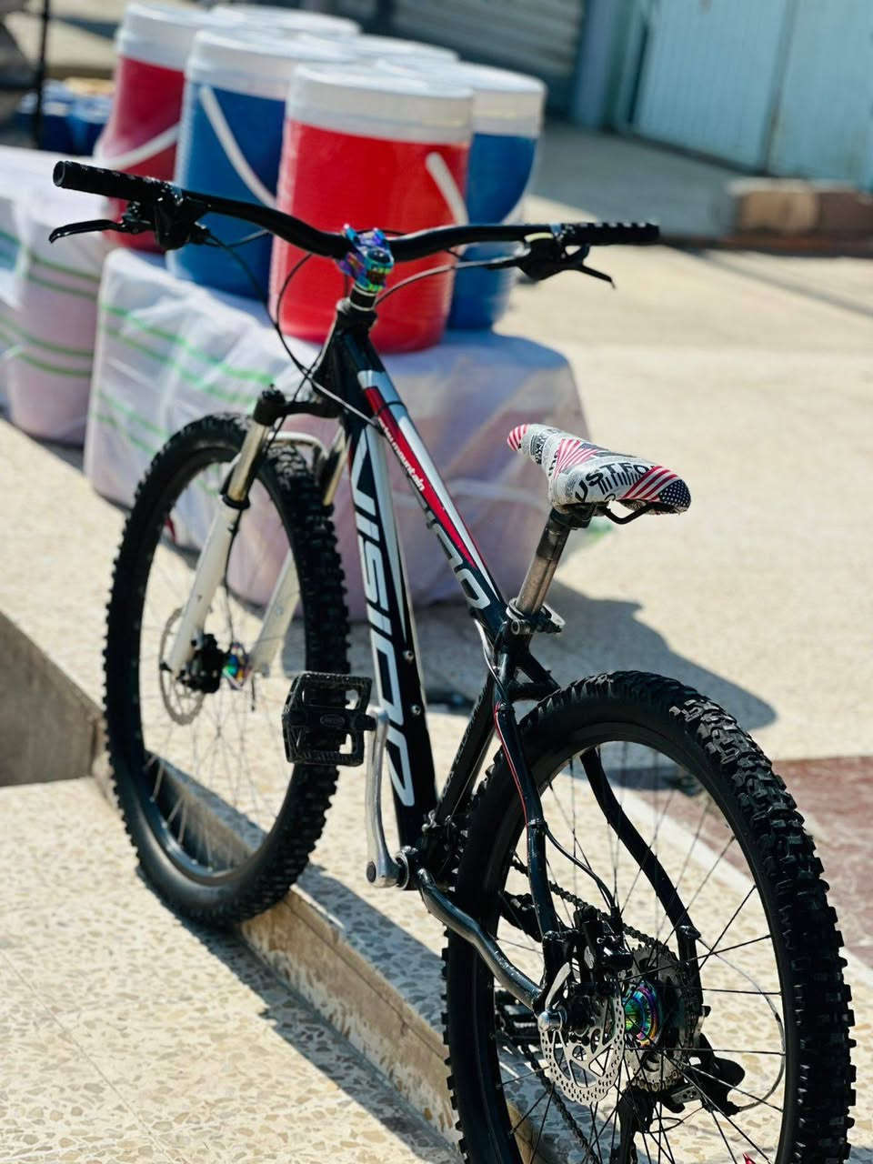 سلام عليكم دراجه للبيع ماركه امريكي بريكات دهن  بطيخات 7 الوان واره وكدام صوط طرب 
حجم 26 دراجه استعراض مكينه 9 امامي 3 ،، السترن 90 رقبه سبع الوان مضلعه دبل شقال فوال  قفل فتح تواير اعراض جبلي 
سعر 245 وبي مجال قليل مكاني موصل جانب الأيسر حي انتصار


**إذا كنت صاحب هذا الإعلان وتريد حذفه لأي سبب، رجاءا أرسل رسالة إلى الدعم الفني**