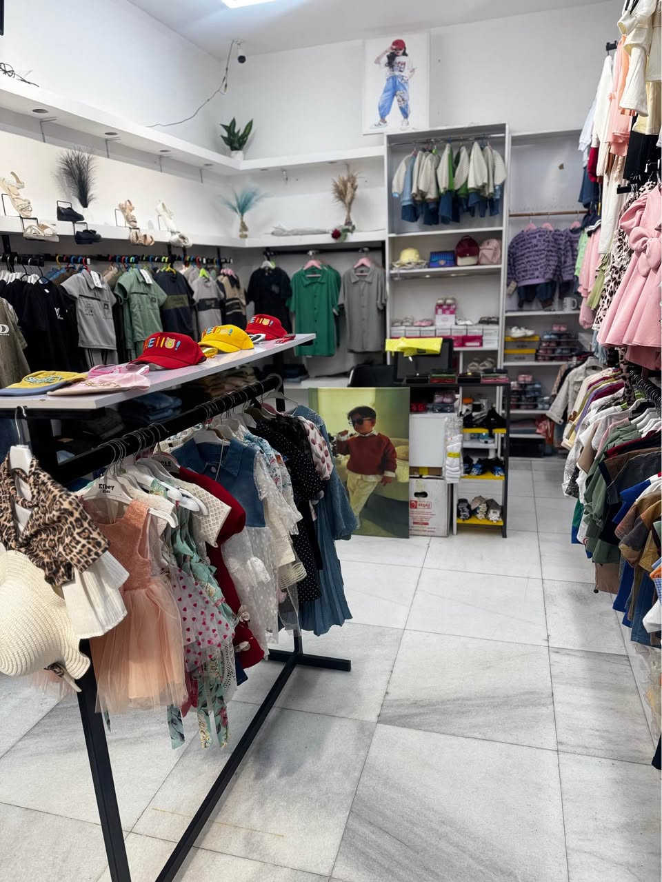 محل طفال شغل خير منً لله كامل من كلشي كلشي يخص الاطفال موجود مسواك وخزان هسه توني مسوك 
ناصريه موال ناظر 
***********
البيج المحل كلش قوي ناصرية, ذي قار
