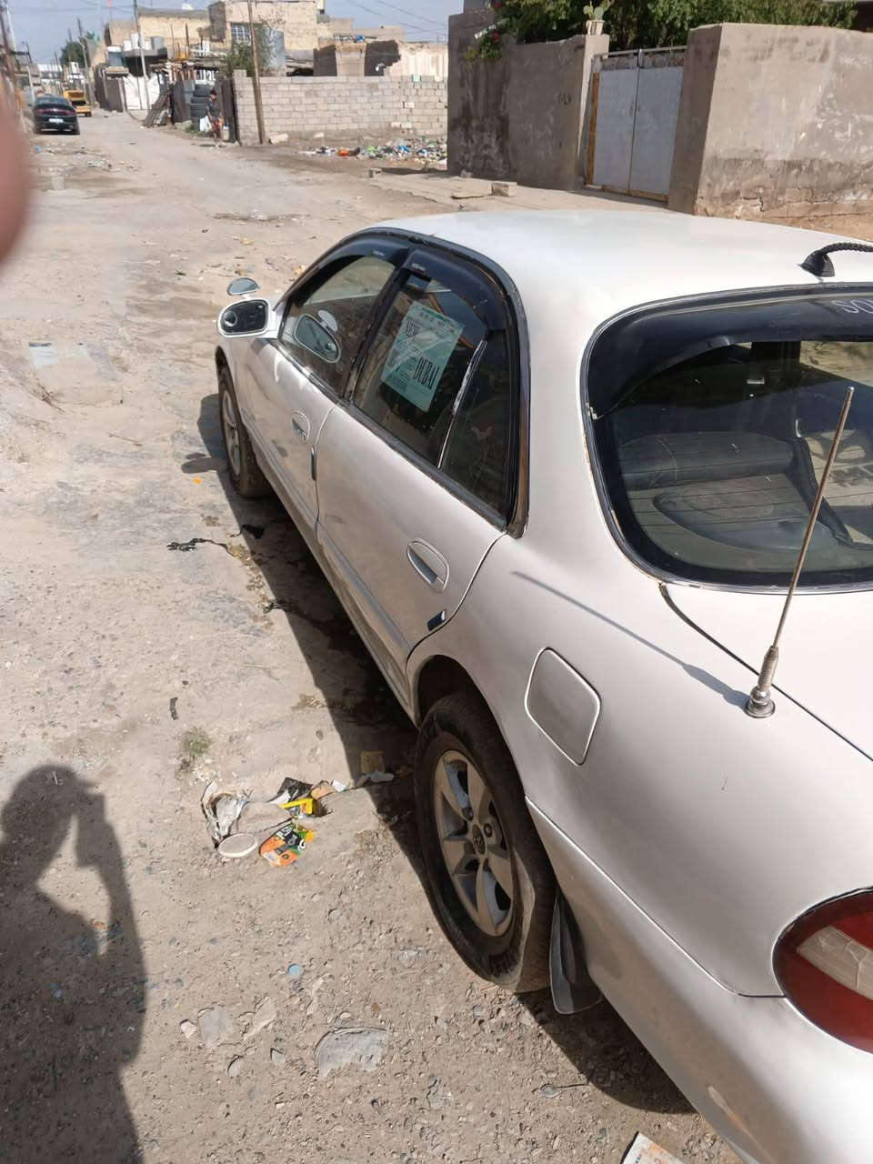 سياره سوناتا للبيع موديل 96 رقم بغداد عزه جديده جاري محرك مقفولات سنويه لحد 2030 محرك 2000 سعر 38 وبيها مجال رقم الهاتف ***********
