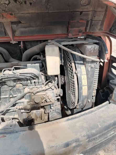 السلام عليكم للبيع حفاره حجم ٥٠ موديل ٢٠١٣ رقم سلمانية تريد تحويل تريد وكاله مكفولة وجاهزه للشغل زناجيل جديده السعر المطلوب ١٨٠ وبيها مجال بسيط للاستفسار *********** /***********
