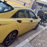 سياره انترا موديل ٢٤ وارد أمريكي ضربته جاملغ الأمامي وشويه بارد بالبني...