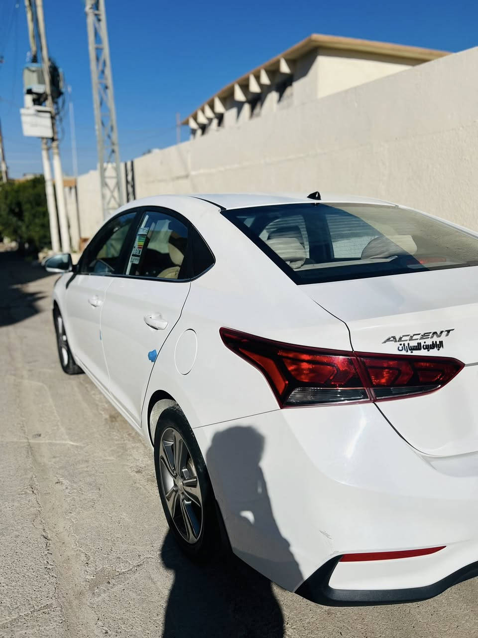 سلام عليكم
اكسنت 2019 خليجي فول مواصفات محرك 16

ماشية 52 الف 

سقف سلايت تحكم ستيرن شاشة 

ويل كب 16

اشاير مري 

تدفئة تبريد 

شاشة /تحكم ستيرن 

الضرر بيها جامرلغ السكن تعديل بارد والجامرلغ الخلفي هم بارد 

السعر 134 وبيها مجال بسيط / 

سياره باسمي شرط التحويل 

مكاني كركوك 

***********
