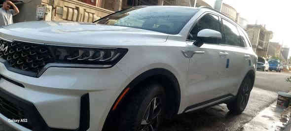 مكان السيارة بغداد
من رخصه الادمن #@
كيا سورنتوا 2022  هايبرد#@
S فئة##@
 265🐎 حصان@#
 انتباه السيارة هايبرد..#@
@#محرك كهرباء 🔋@# ومحرك بانزين..##
@#محرك البانزين لشحن البطارية..#@
ولزيادة العزم والتسارع عند الحاجه..@#
ماشية ٣٣ الف ميل حاليآ قابل للزيادة#@
  .
مرقمه بغداد بأسمي#@. 
 
 كامرة خلفية##@
وكامرو  تحديد مسار 
 رادارات امامية خلفية جانبيه 
مكينة 1.6  تيربوا . @#
حادث بسيط جدا فقط صبغ جاملغ خلفي يمين و تبديل باب خلفي يمين#@
بلادي نفس اللون..#@
صور الحادث مرفقة بالمنشور@#
المواصفات:-#@
١- مفتاح ذكي بصمة + التشغيل عن بعد .
٢- نظام  حساس خلفي مع كامرة#@
٣- كير بنظام الماوس الاصدار الجديد ( ماوس)
٣- كير ماوس ثانوي لأوضاع القيادة :
 وضعيات للقيادة@#
 Drive mode : ‏eco - Smart - Sport  Snow 
٤- نظام HTRAC الحديث.#@
ويل كب كروم ١٧ المرغوب..#@
مابي طسه بالشارع لانه عالي#@
٥- كشنات كهرباء.@#
٦- هاند بريك بصمة 
‏٧ - Auto Hold  أوتو هولد
٨- خاصية ISOFIX   ايزو فكس قفل الاطفال
٩- نظام مانع الانزلاق
١٠ - نظام نزول المنحدرات.
١١ - نظام اطفاء المحرك اقتصاد الوقود إطفاء ذاتيا في الازدحامات لتوفير الوقود أوتوا هولد
١٢- شاشة تدعم Apple Car play و Android وبلوتوث مدمج والأوامر الصوتية
١٣- الداشبول بانماط متغيرة حسب وضعية القيادة
١٤- الشاشة الوسطية حجم كبير مع دعم الملاحة بالخرائط GPS وبوصلة للاتجاهات
١٥- منافذ شحن  هاتف في المقاعد 
١٦-  مخارج شحن USB وتشغيل الميديا
١٧- منافذ للطاقة كهرباء 12فولت ومنفذ ١٢ فولت في الصندوق
١٨-  المرايا الجانبية بميزة + نقطة عمياء  + اشارات
١٩- مرايا جانبية بخاصية الترحيب والفتح عند الاقتراب والاضاءة في الضلام من مقابض الأبواب 
٢٠-  الزجاج أوتو 
٢١- حساسات ضغط الاطارات 
٢٢-  حساسات خلفية
٢٣-  كامرة اضافية لتقنية منع الخروج عن المسار
٢٤- ميزة التوقف الذاتي للمركبة منعا للاصطدام عند القيادة او الرجوع
٢٥-  المركبة تعيد نفسها للمسار الصحيح عند عدم الانتباه
٢٦- لايت لد ثلاثي  العدسات بتقنية High Beam الانارة الذكية + LED  نهاري 
٢٧- بك لايت LED مميز مدعوم بتقنية ضد الضباب لاوضح رؤية للمركبة
٢٨- خاصية الجرس عند تشغيل الإشارة الجانبية لرؤية الزوايا العمياء
٢٩- كاميرا خلفية دوارة 3D تفاعلية متعددة الاوضاع
٣٠- اضاءة داخلية LED تقنية Ambient Light متعددة الالوان 
٣١- مرآة داخلية بخاصية التعتيم الذاتي 
٣٢- سستم صوت سماعات  محيطية 
٣٣-  نظام القيادة الذاتي الذكي في الشوارع المخططة 
٣٤- مثبت السرعة Cruise وميزة التباعد عن المركبات
٣٥- خاصية تعتيم الشاشة عند دخول الإنفاق.وزيادة الاناره 
٣٦- حساس حراري بسقف السيارة بتحذير صوتي في حال نسيان الاطفال في المركبة
٣٧- قفل الابواب والنوافذ / خاصية عدم العبث للاطفال
٣٨- القفل المركزي للابواب وعدم الفتح عند مرور مركبة بشكل قريب من السيارة 
٣٩- مقعد السائق خاصية تحسس الراكب وميزة الخروج المريح عند الاطفاء
٤٠-  المقاعد  كهرباء وتدفئة  في المقاعد
٤١- المقاعد الخلفية كهرباء ويدوي
٤٢- الداخل والكشنات جلد بلون اسود 
٤٣-  سنتر غلق الابواب الخلفية من العبث
٤٤- ستيرنغ من الجلد حياكة مع تحكمات 
٤٥- شفتات رياضية بالمقود
٤٦-  التبريد والتدفئة تحكم شاشة وتحكم يدوي ايضا
٤٧-  التبريد امامي خلفي مناخ منفصل
٤٨- حاملات اكواب في الابواب الخلفية  
٤٩-  هايبرد جدا اقتصادي بالبنزين التفويلة تمشيك ١١٠٠ كيلوا متر إلى ١٠٠٠ حسب ضروف القيادة والاجواء
٥٠- حساس لمس ابواب لفتح وغلق باب السائق والراكب
٥١- ماسحات امامية حساس / تشغيل تلقائي وسرعة حسب غزارة المطر
٥٢- ماسحة خلفية حساس /  تشغيل تلقائي عند المطر
٥٣- اريل نفكيتر مدمج بتقنية التقاط بث الراديو HD@#
للتواصل واتس آب ***********.
@#او على الخاص..
بسعر مناسب جدا للجاد بالشراء@#
هايبرد@# 
سورنتوا@#
وارد امريكي#@@#@#
مكان السيارة بغداد الدوره
