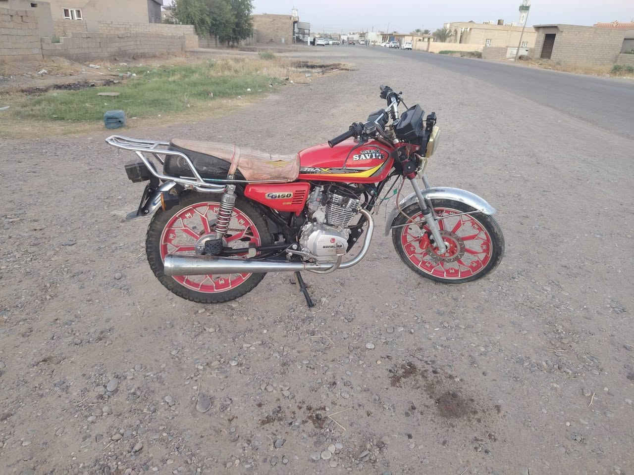 السلام عليكم ورحمة الله وبركاتة موطور للبيع موديل 24كلو شغال ماعده الشاشه محرك مامفتوح السعر 530وبي مجال اللاستفسار ***********
