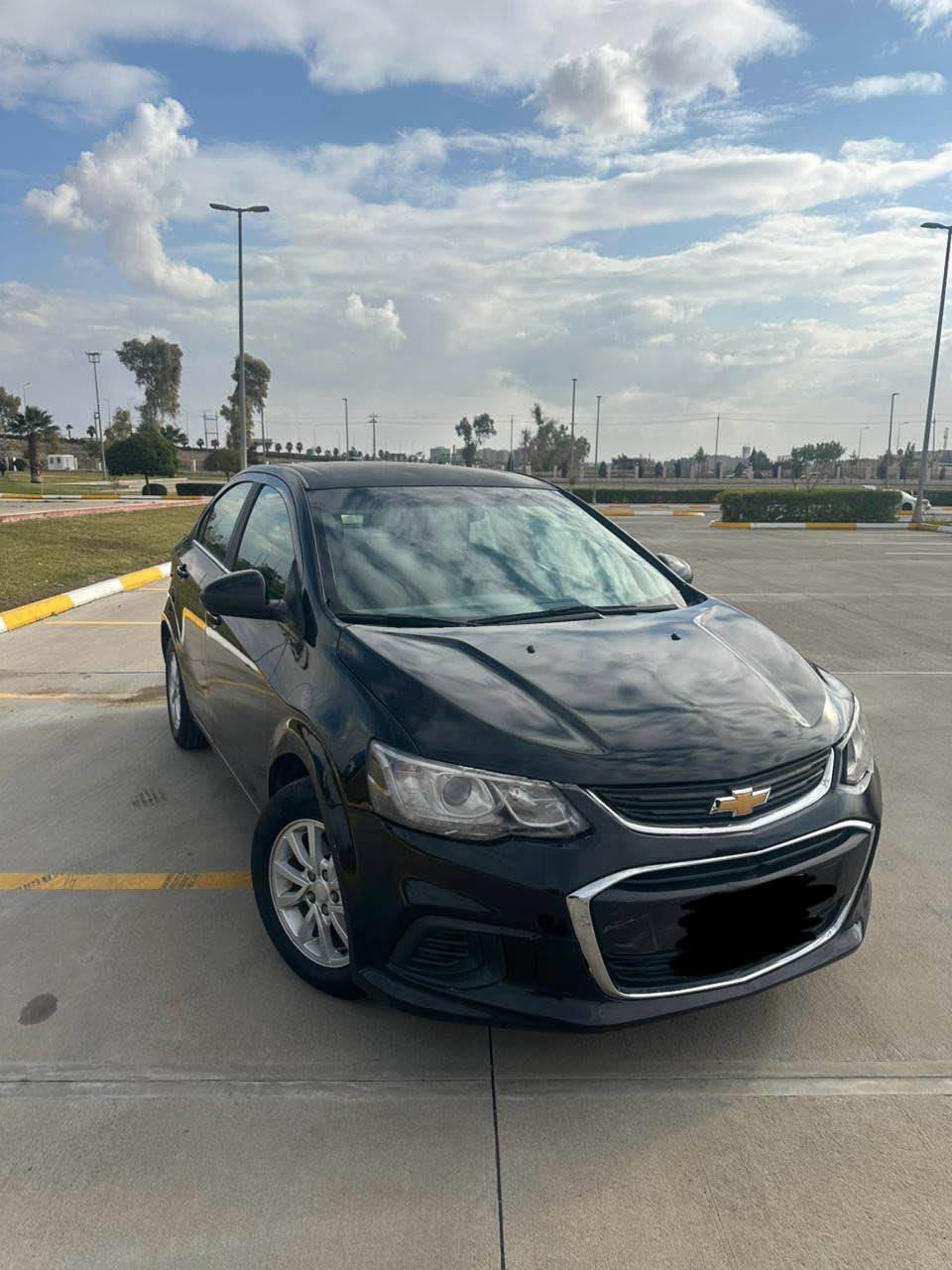 شفرليت سونيك ٢٠١٧
للون اسود گير اتوماتيك 
رقم اربيل باسمي تجديد سنوية ٢٠٣٠ 
بونت و جاملغ صبغ و سقف و بيها تكليح 
مكان اربيل 
*********** واتس اب أربيل, العراق
