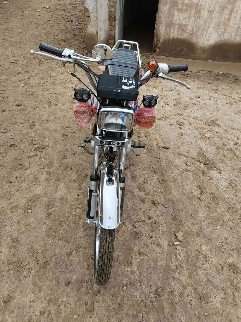 سلاام عليكم ربعة كير للبيع موديل 21 تعمير كله 25 شراي تصل ‏‪0781 657 2629‬‏
