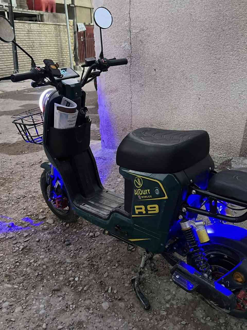 السلام عليكم دراجةR9 شركة  WINLEE فول مواصفات بصمه تشغيل عن بعد كلشي بيها شغال ما بيها عطل اخذها شغل واطلع لون مميز بطاريات 5حجم الكبير  استخدامها اقل الشهرين  ماخذها ما ناقصها شيء ابد نظافتها 100‎%‎ شخط ما بيها سعرها قفل قفل 🔒(500) الف وهاي صورها 

الرقم للتواصل بي واتساب 
‭0770 590 2906‬
والخاص موجود 
والعنوان بغداد الامين الثانيه
