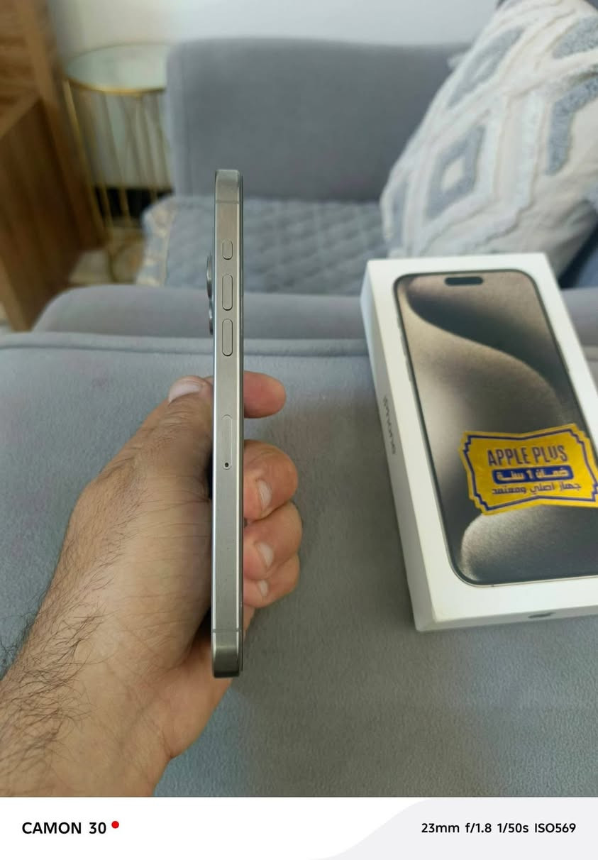 إيفون ١٥ برو ماكس نظافة ١٠٠٪ وتر بروف ما مفتوح لون بلاتينوم مع ملحقاته (كارتونية +شاحنة) السعر مليون و ٥٠ الف ألف مكاني بعقوبة حي المعلمين للاستفسار خاص أو الاتصال على الرقم ***********

