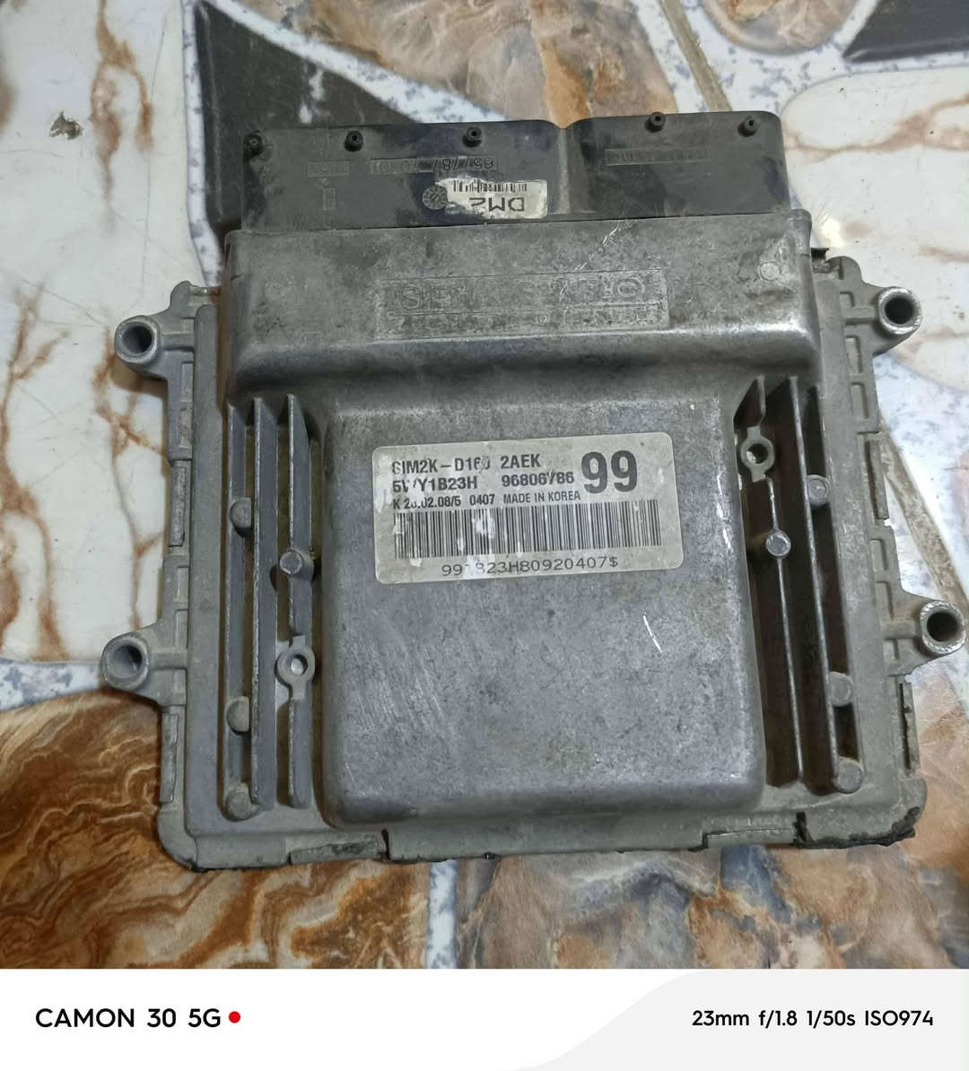 📌 عقل سيارة شيفروليه أبيكا (Chevrolet Epica)
النوع: ECU / Engine Control Unit
الرقم: 96806786
الموديل: SIM2K-D10 / 2AEK
منشأ: Made in Korea
الحالة: مستعمل
جاهز للتركيب – يحتاج برمجة حسب نوع السيارة
للتواصل على الرقم (***********)
