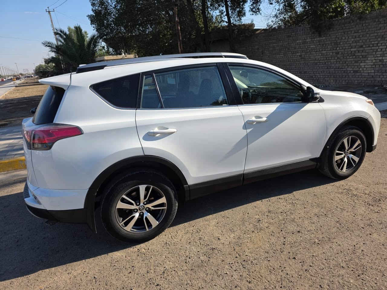 سلام عليكم سيارة للبيع فقط رف فور  موديل 18 سيارة كلين ماشية 53 ميل العنوان بغداد بلديات وهذا رقم صاحب السيارة  ***********وتساب او اتصال عادي اني مكلف بلنشر  من رخصت صاحب الكروب
