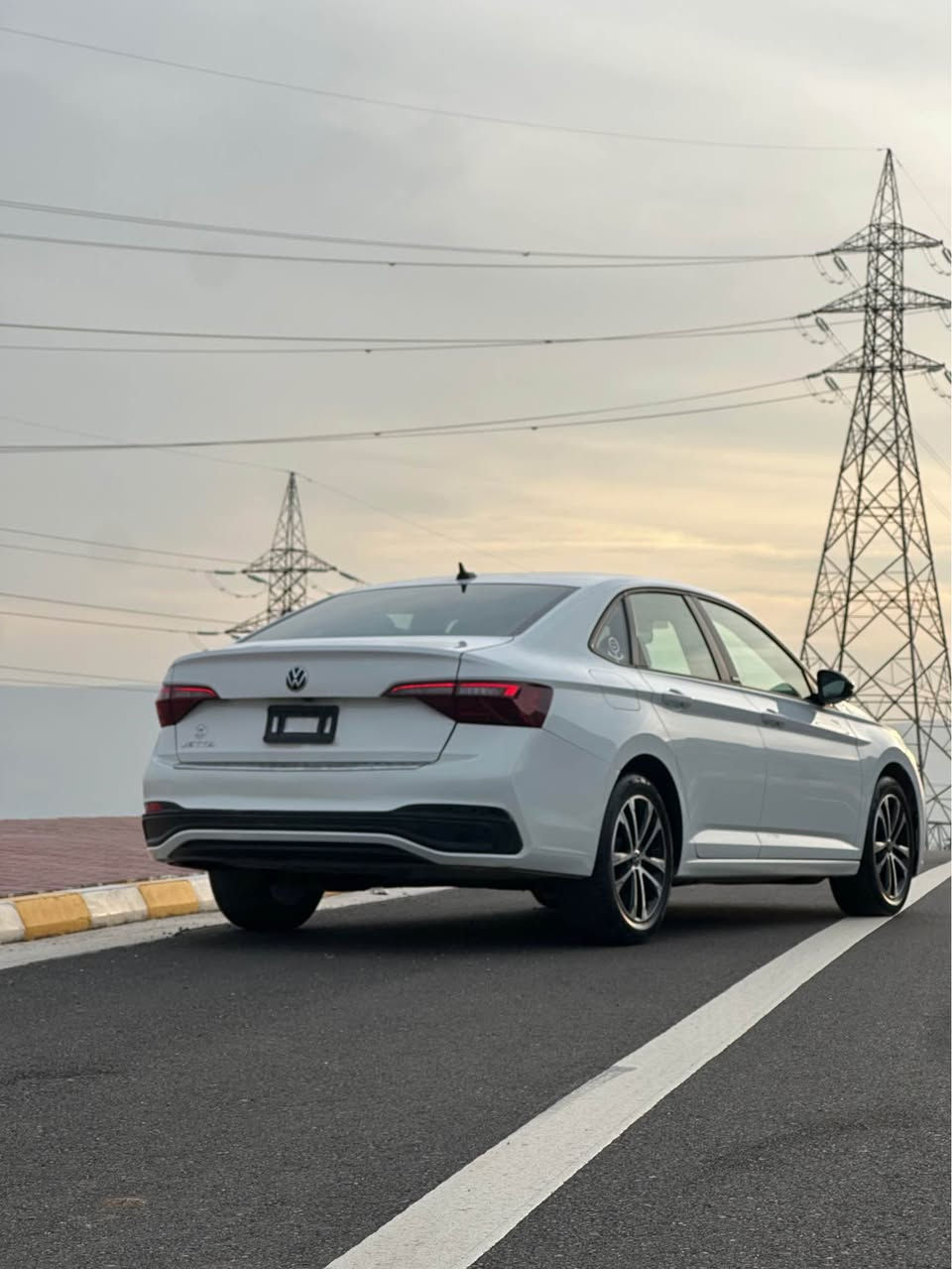 جيتا ٢٠٢٤ s.sport 
سعر بلاش و خوار بازار
١٤٩$$ 
كاتى ٣ مانگى له گه له 
به س بؤنيت بؤياخه و ژير رقمى دواوه تعديله بيناو ارباگ سوكان ته قيوه
رسمى ده عمم داناوه  
كوشن هيته رو تحديد سورعه ئاوينه رادار و گير تؤماتيك 
٢٤ هه زار مايل رؤشتووه 
شوين هه ولير 
***********
Watss app أربيل, العراق
