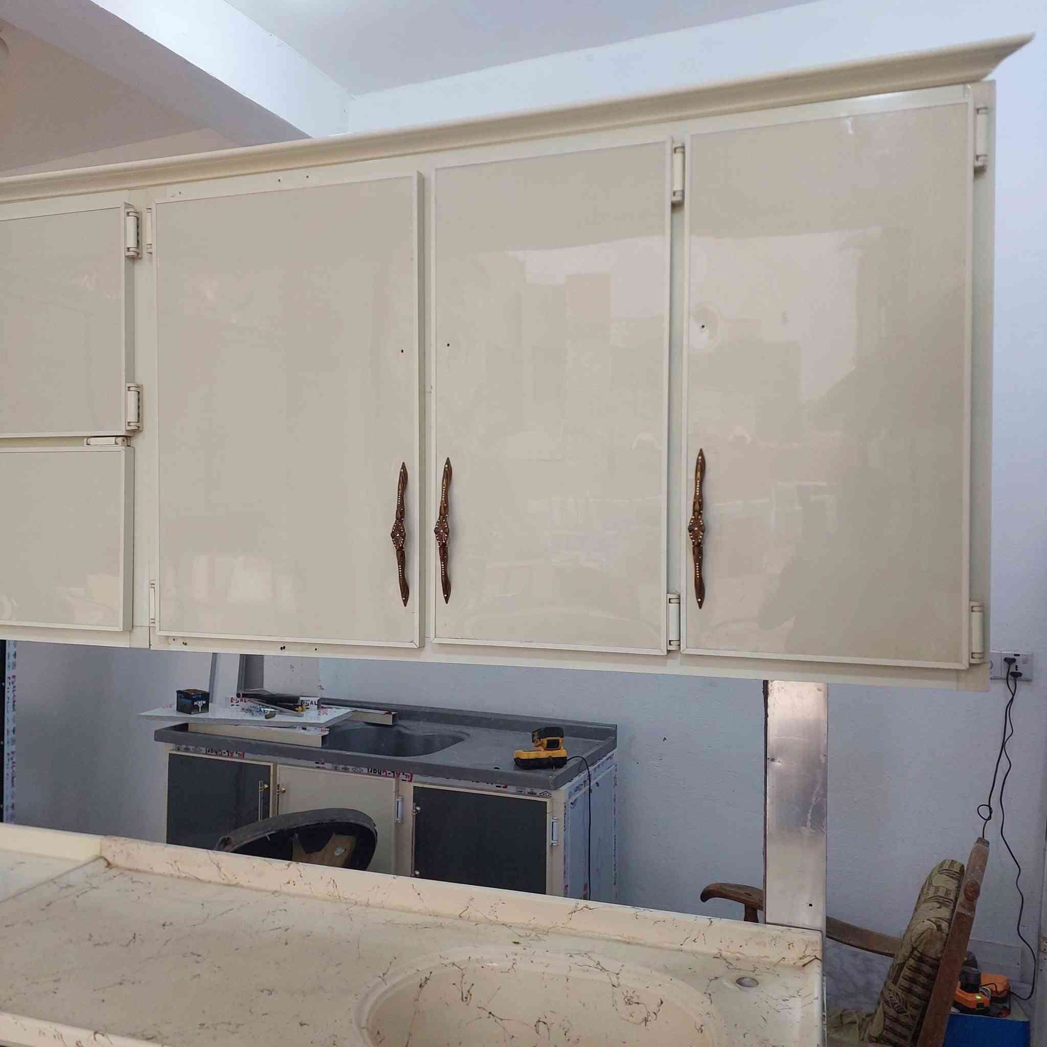 كاونتر تسكام مستعمل مرمر مبطن ٤امتار اونص ***********واتساب
