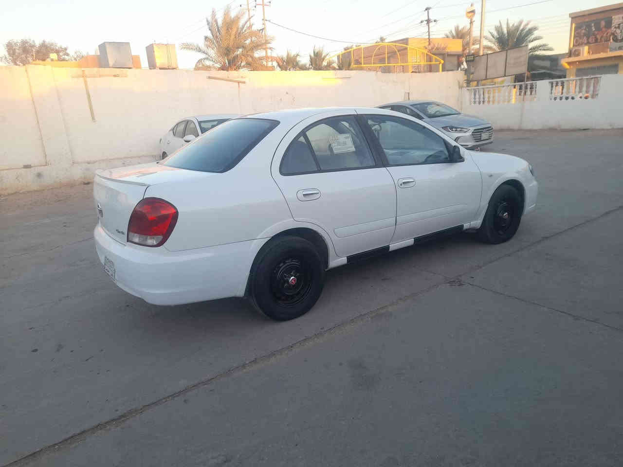 السلام عليكم للبيع نيسان سني موديل ٢٠١٠  رقم الانبار شرط التحويل بيه صبغ موضح بالسونار كير عادي جيد السعر ١٠٥ وبيه مجال ومحرك جيد للاستفسار
***********
*********** 
٠٧٨١٦٧٣
