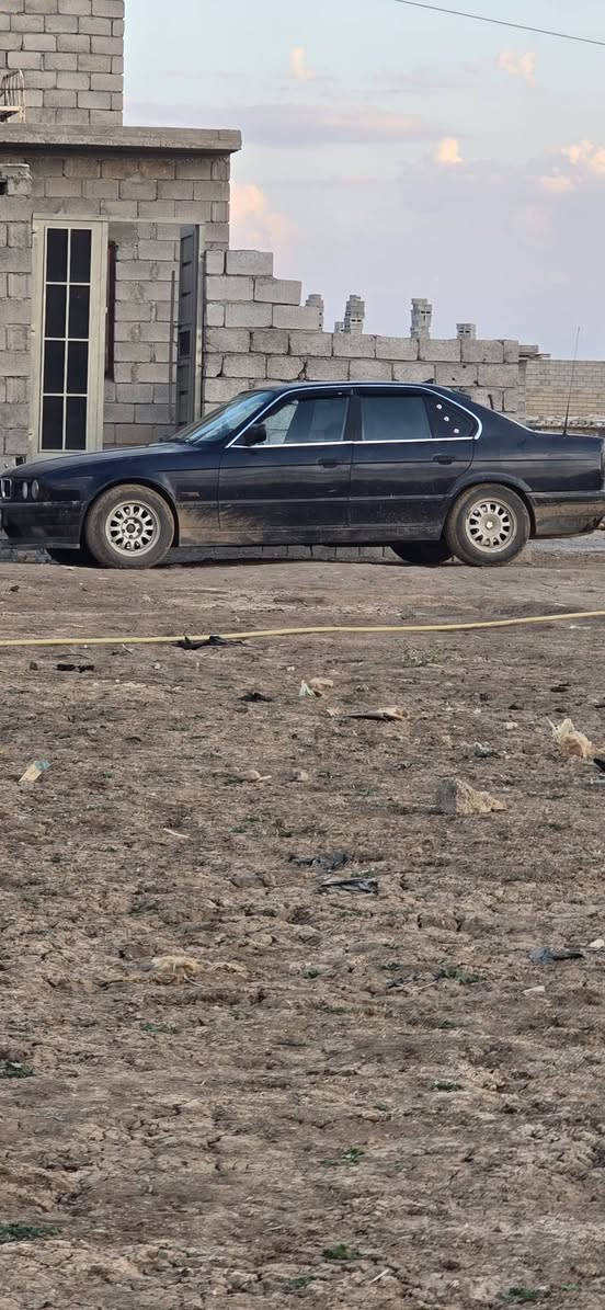 535BWM 
محرك 530 كير عادي محرك فل رقم نينوى أنكليزي بأسمي محرك وكير شرط 
مكاني ربيعة شراي اتصل وتدلل  
***********
