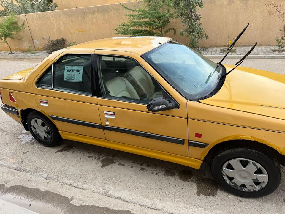 سلام عليكم بيجو بارص 2011 مكينه كير مكفولات رقم صدامي راعيه يريد تحويل  الشكل مثل ماواضح بل صور السعر 13 او بيه مجال عنواني البصره قضاء المدينه 
رقمي ***********
