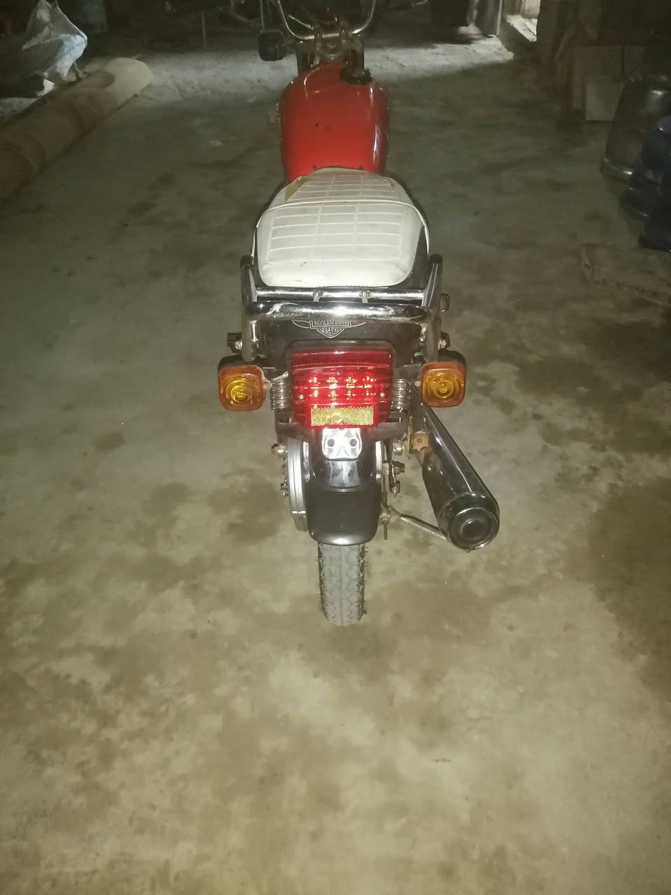 السلام عليكم مكلف بنشر دراجه تايكر سكنر موديل 2020 صار 3 ايام معمره غراض نامه دراجه حلوه مال جناي سعره 600 هاذه رقم صاحب الدراجه ***********
