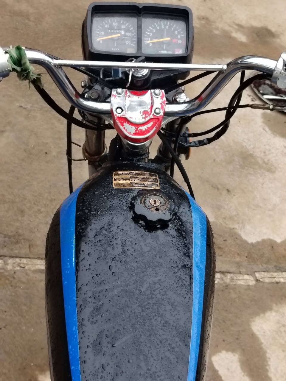 سلام عليكم
دراجه ايراني ارشه موديل 2013
سعر 250 الف الاستفسار ***********
