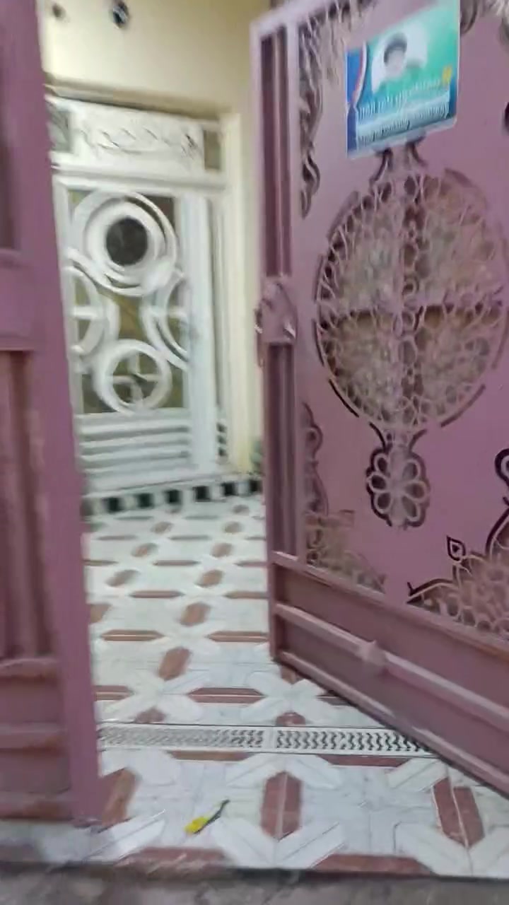 سلام عليكم بيت 100 زراعي دوانم سيد جميل نهايه شارع عشرين بيت مبني بي فوك قاط ثاني عوزه بس عكاده السعر 50 وبي مجال الاستفسار اتصل على رقم *********** العنوان ميسان الماجديه
