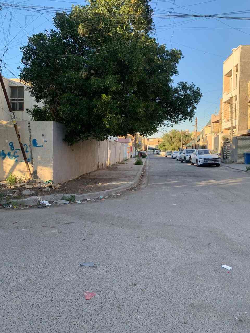 دار للبيع بناء قديم المساحة 200 متر
سعر المتر (1800،000) مليون و800 الف
العنوان بغداد حي العامل محلة 805
 مقابيل المدارس 
للاستفسار الاتصال
***********
