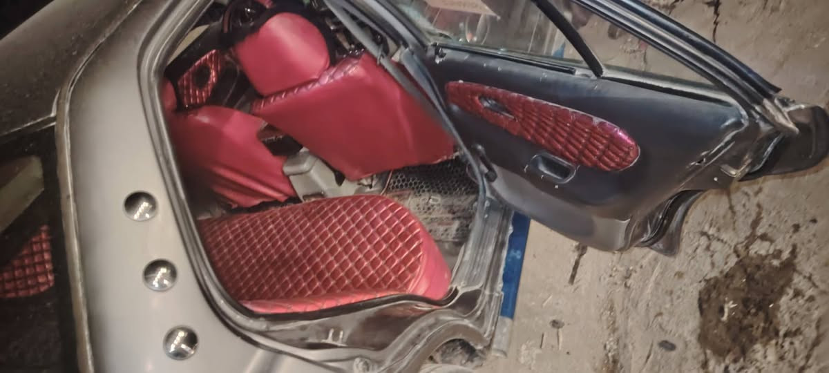 براتون موديل ٢٠٠٢ مكينه كير مكفول تخم تاير صدر امامي خلفي رقم بغداد سنويه لغايه ٢٠٢٩ مصبوغه عام مكاني شهربان
السعر ٣٦ بيها مجال بسيط ***********
