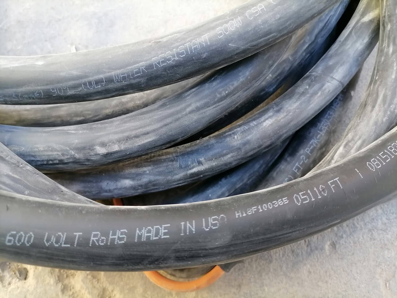 كيبل امريكي شعري
شعري حجم  5*10
12متر ونص
المكان بغداد
***********
