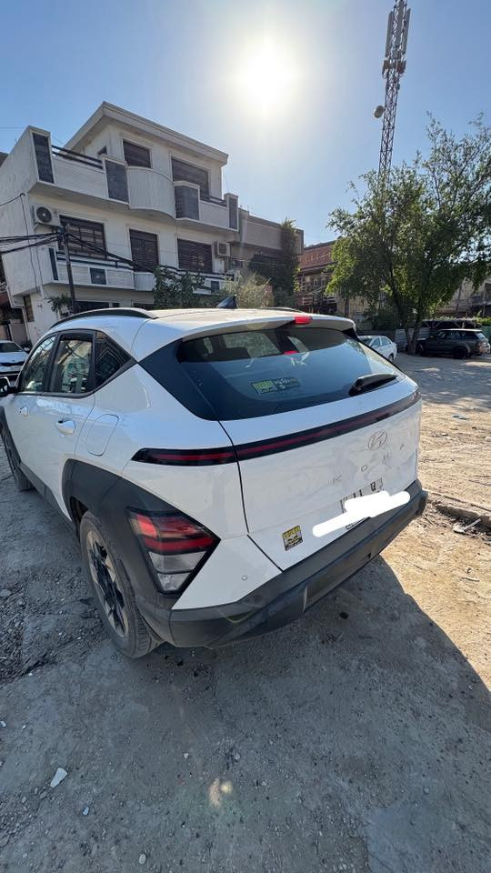 السلام عليكم
هونداي كونا خليجي 2024 فول مواصفات رقم بغداد سياره مكفوله وجديده محرك 2000 دوش بصمه بانوراما كير تعليك درايف مود حساسات أمامية وخلفية اشاير بالمري والمري شفط ويل كبير شاشه كبيره وتبريد بيانو وكشن كهرباء لد امامي خلفي تبريد قطعتين  تشغيل عن بعد كاميرا دواره مانع انزلاق واي بي اس ومانع تزحلق ومانع انحدار وهندبريك بصمه وهواي بيها مواصفات ماشيه18 الف وبأسمي للاستفسار الاتصال… مكان سياره بغداد السعر.
***********
