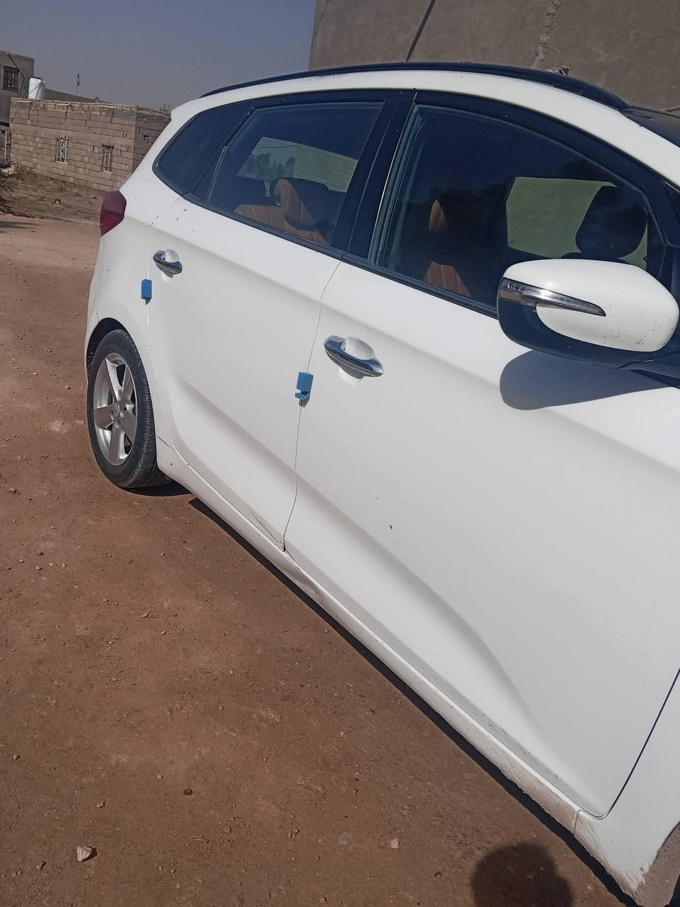 سلام عليكم
كيا كارنزه 2015 فول مواصفات
ماعده البصمه
بني رامه
شاير بل مري مري شفط
تحكمات ستيرن وبعد بيهي هواي موصفات سياره
خليجي بسمي شخصين مداور ثاني يوم 
بيهي بس جاملغ مبدل ما عابر
بيع او مراوس حسب القناعه
***********
