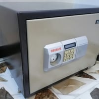 قاصة ناسكو اصلية من الإمارات ضد الحريق وزن 53 كيلو حجم 20 لتر تعمل مفت...