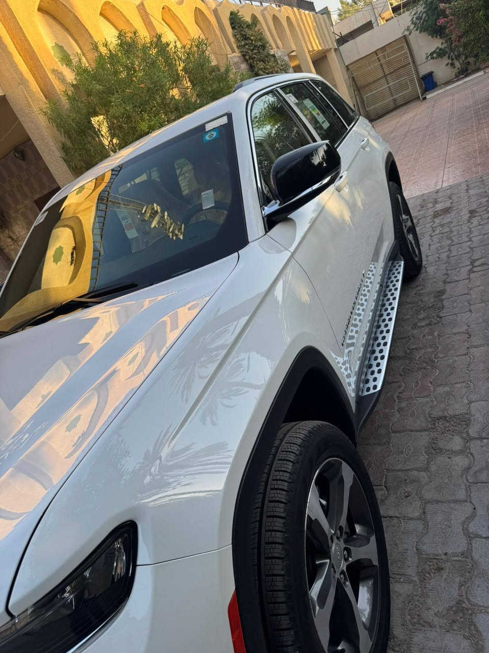 سلام عليكم 
جيب لمتد بلاص 2024 خليجي 
وكاله هارلم 
ماشيه 5 الف كيلو 
السيارة وضع زيرو 
فول مواصفات للاخير....  1/1
فتحه سقف بانوراما 
بصمه تشغيل وابواب وصندوق 
تشغيل عن بعد 
كشنات كهرباء 
كشنات تدفئة وجلد 
لد امامي وخلفي 
رادارات كامله 
رقم بغداد الجديد بإسمي 
سياره جديده جدا سعرها معقول بلعافيه ع الياخذها 

رقم صاحب السيارة 
***********

السعر :: اطلبه بالتعليقات يصلك خاص 📩

#ادارة_الصفحه ⚡

ملاحظه / 🔴
مدير الصفحه غير مسؤول عن بيع وشراء واصوليات السياره نحن صفحه لعرض السيارات فقط.
