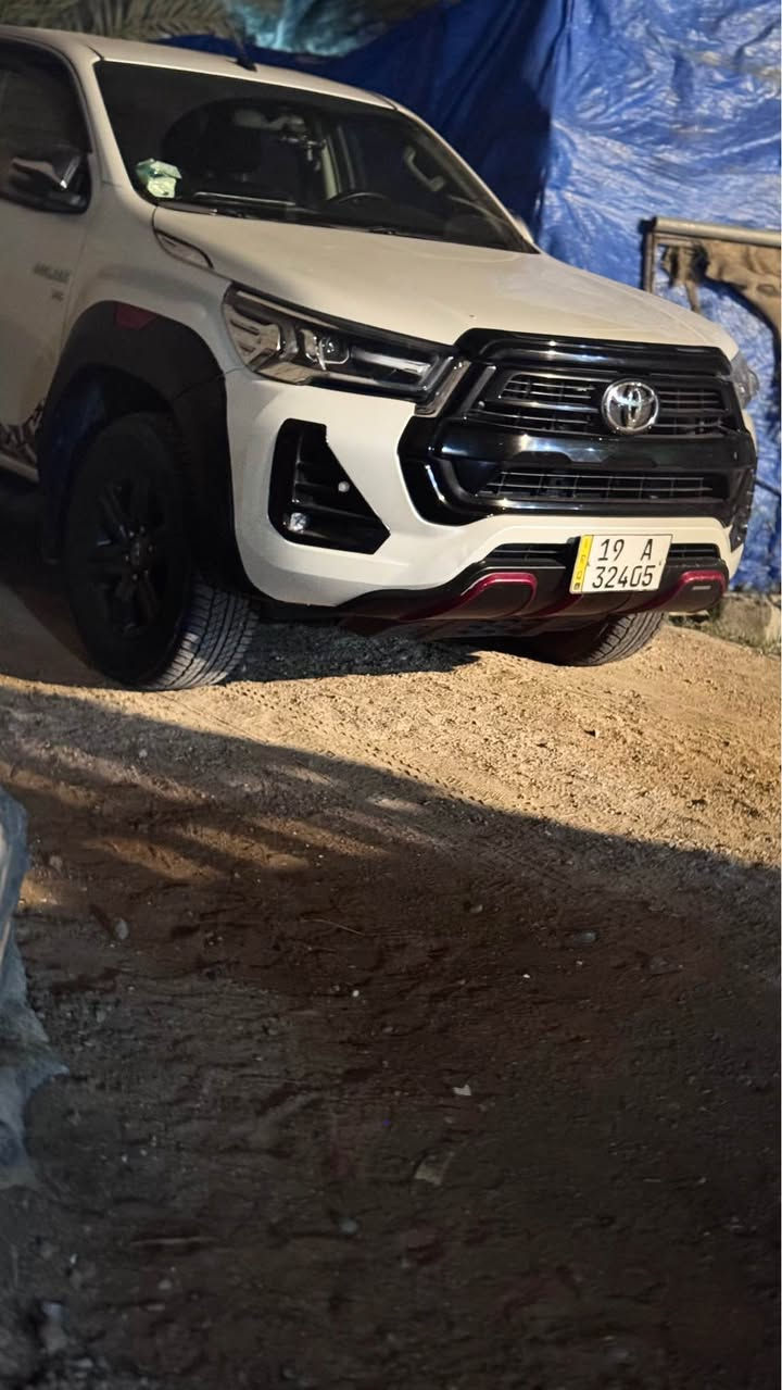 تويوتا هايلوكس TRD موديل 24 رقم كربلاء. انكليزي V6
*********** كربلاء, العراق
