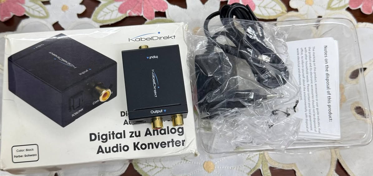 1.ادابتر ينزو يجمع بين 4 منافذ لمنفذ واحد ينقل بجودة 8k ويتردد 120hz وبه خاصية معالجه صوتيه حيث يمكنني ربطه بسستم صوت  وبه ريمونت كونترول للتحكم عن بعد240 الف

2.ادبتر تي سمارت يجمع منفذين لمنفذ واحد ينقل بجودة 4k وامكانية ربط الماوس والكيبورد مباشرا به دون الحاجه الى أن تقوم بوضع ماوسين معا وبه ريمونت كونترول للتحكم عن بعد 180الف

3.محول صوت رقمي إلى تماثلي (DAC) من ماركة KabelDirekt الألمانية وبحالة جديد مع كامل ملحقاته.
يُستخدم لربط الشاشات الحديثة أو الكيمينج (مدخل Optical/Coaxial) بسماعات ومسارح منزلية قديمة (مخرج RCA أحمر وأبيض) بجودة عالية وبدون تأخير 60الف

4.منظف أذن إلكتروني ذكي:
الوظيفة: غسيل الأذن وإزالة الشمع المتراكم بأمان باستخدام دفع المياه (بديل لأعواد القطن).
المميزات: خزان مياه مدمج مع 4 أوضاع تشغيل (خفيف، عادي، قوي، ونبضي) تناسب حساسية الأذن.75الف

5.مكينه حلاقه من ماركه vgr مع محتوياتها كاملة25الف

6.جهاز تمرين الفراشه ويكون بعدة اتجاهات مع عداد وبعده مواضع ويكون وكفها مطاطي 35الف

7. جوي ستك بلي 4 25الف

ملاحظة:الطلب لا يشمل التوصيل 
الاغراض كلها جديدة 
الطلب والاستفسار: ‏‪***********‬‏
