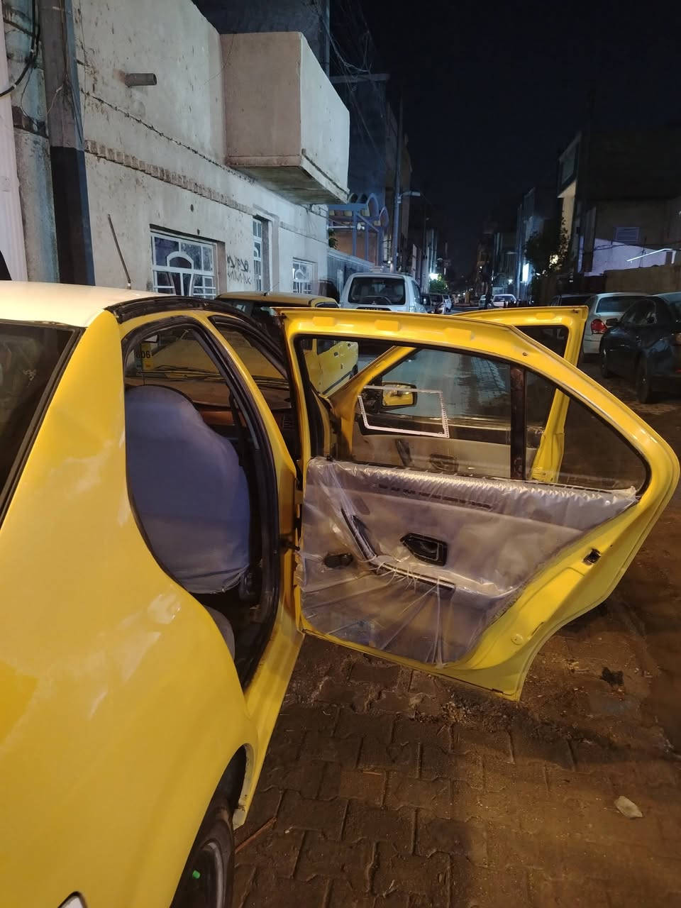سلام عليكم  سمند 11
رقم بغداد دولي 

بسمي تحويل ثاني يوم 

كير او محرك خير من الله  محرك فرنسي 

تبريد خير من الله نقصه بس غاز 

صدر امامي او خلفي خير من الله

كهربائيات كلها شغاله

لايت عالي

لايت ناصي 

بلاجكتور 

تغليف تنته 

تغليف 

تخم بلكات جديد 

تخم نوزلات جديد 

السياره جاهزه من كلشي

او احله من الصور 

مكاني بغداد الحريه 

السعر 38 او بيها مجال 

رقم***********
