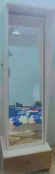 للبيع غرفه تركي قطع ٩ سعر ٣٧٥ وعنوان فلوجه حي الأندلس قرب أسواق الخزرجي رقم *********** للإستفسار
