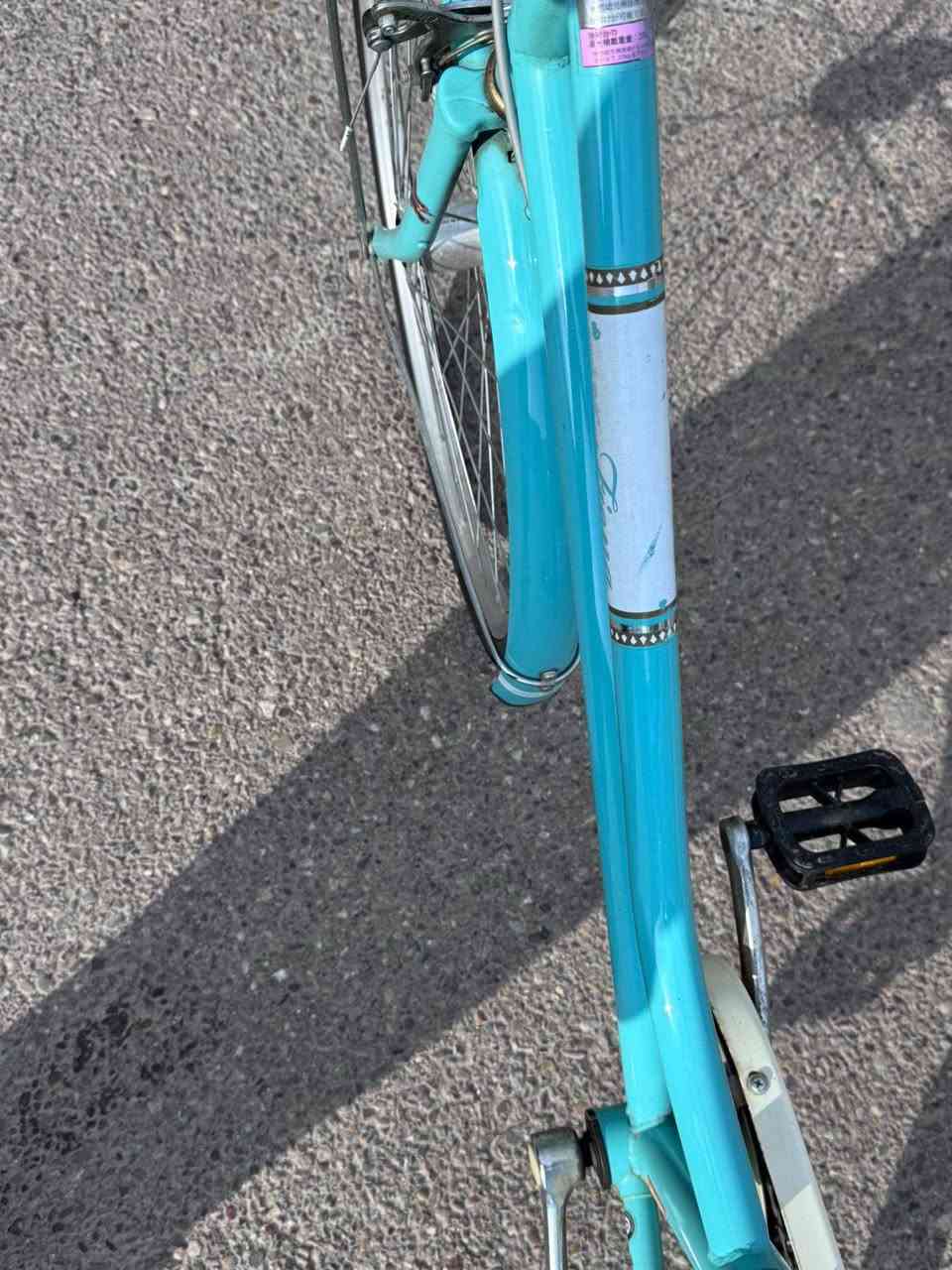 سلام عليكم بايسكل للبيع حجم 26
البايسكل جديد جدآآ لون مميز شركه مرغوبه
وياله مختم 2016 ختم شاصي كامل من كلشي
نازل رمبه قبل اسبوع تقريبا
السعر 135 وبيه مجال للطيبين
مكاني بغداد حي الجهاد
رقم الهاتف *********** متواجد واتساب 🩵
