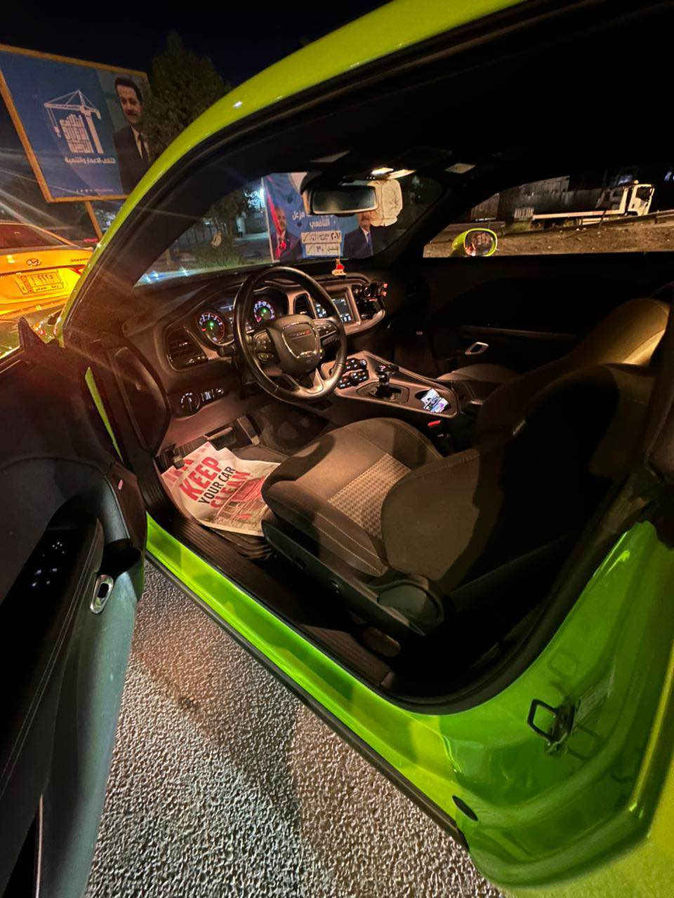 السلام عليكم 
--------------
 ☎️  ***********
———————-
للبيع فقط 🫡 
جالنجر 💚2023 
لون  مميز سيارة دخول جديد مرقم بغداد باسمي كامل 🆕 
6سلندر 3600
 
—————————————
مواصفات فئة GT معروفه 
بصمه ابواب 
بصمه تشغيل عن بعد 
شاشه كار بلي 
كامرا 
حساسات خلفية 
تبريد قطعتين 
ويل 20 شكل GT
بنيد GT 
كشن كهرباء ⚡️ 
وباقي المواصفات معروفة 🫡🫡
 
————————————-
سياره حادثة بنيد فقط بدون دواخل  🤩🫡🫡
سياره نظيفة جدا بدون ايرباك بدون اي نقص جاهزه 
ماشية32 الف مكينه وكير وشاصي مكفول  على وضع الشركة 
——————————————————-
مكانه :- بابل - حله 
السعر :- 230 المصيب, بابل
