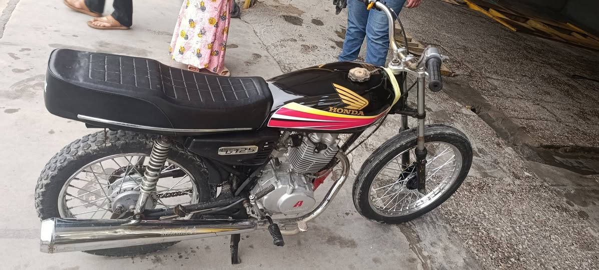 سلام عليكم درجه لبيع كلك درجه مجفته تجفيت درجه وله سعر300


**إذا كنت صاحب هذا الإعلان وتريد حذفه لأي سبب، رجاءا أرسل رسالة إلى الدعم الفني**