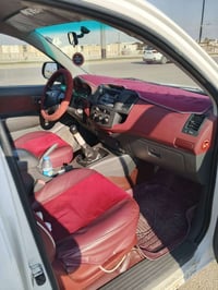 هايلوكس • ٢٠١٢ • بدون صبغ