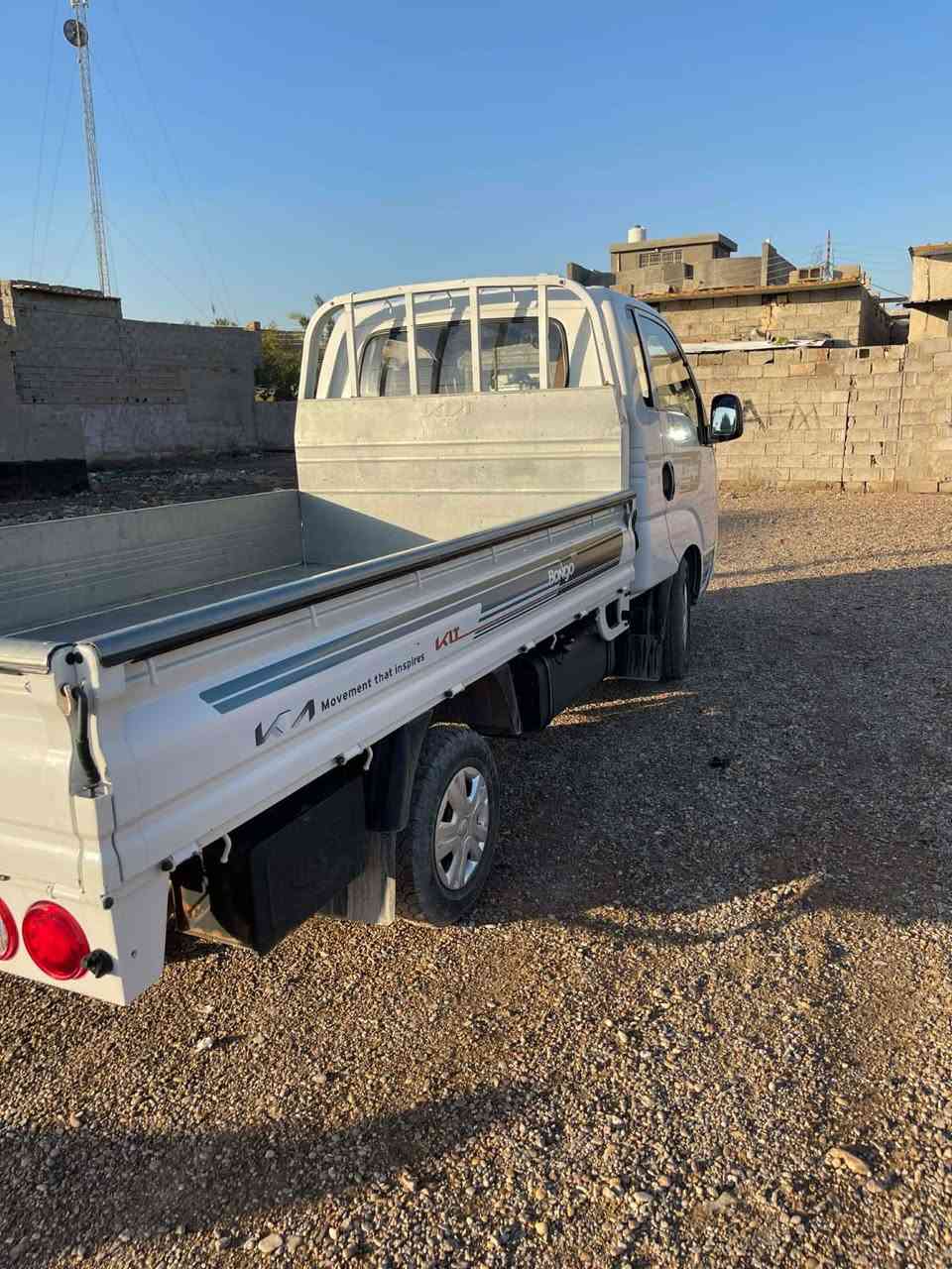 كيا حمل للبيع موديل 23 نثيه مكفوله كفاله عامه ماشيه 63 الف رقم واسط مشروع وطني تحويل مباشر 
سعرها 143وبيها مجال 
مكانها واسط للاستفسار ***********
