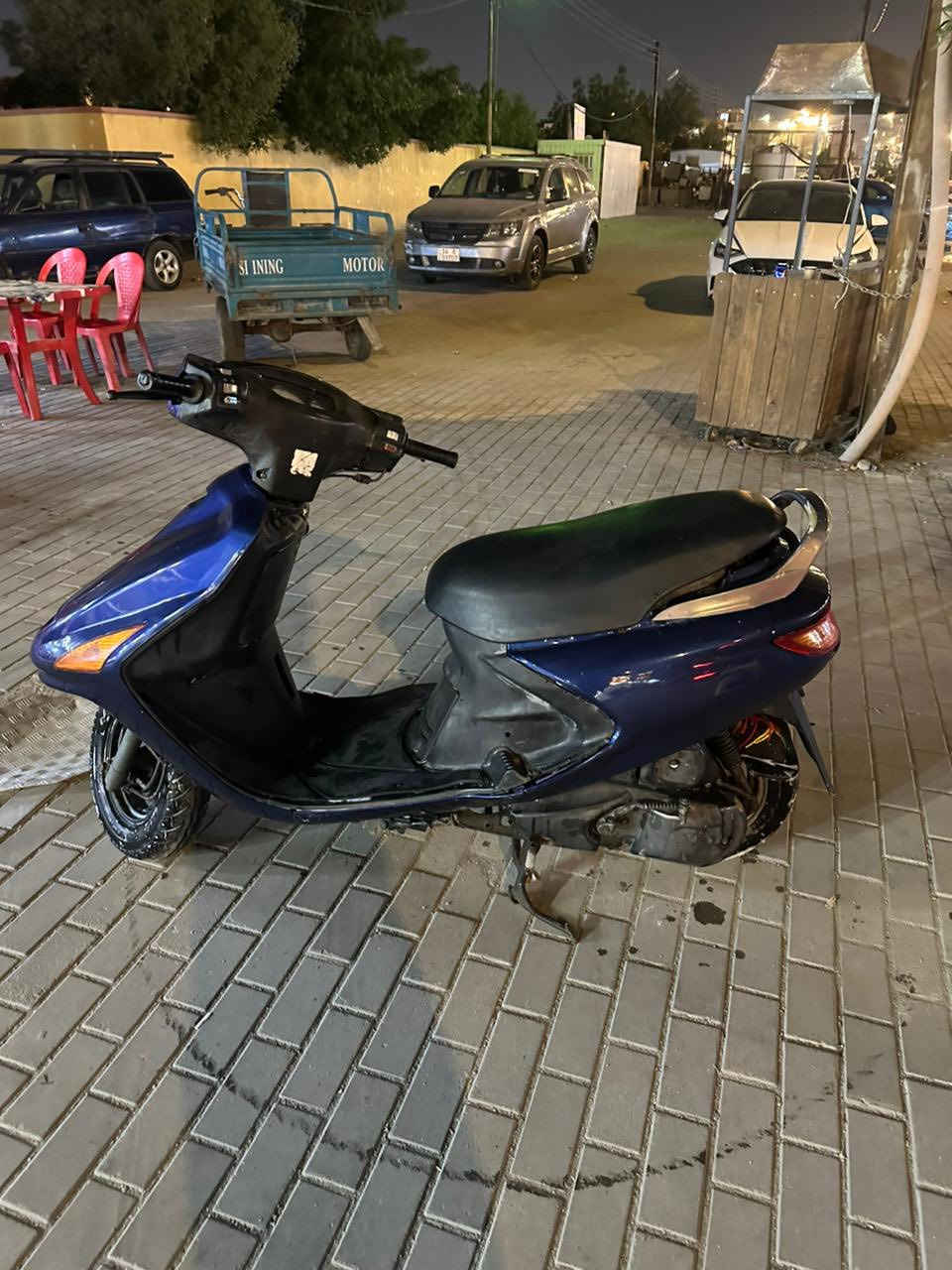 دراجه فراشة جديده ونظيفه مثل ما امبين بالصوره للبيع الشراي يتواصل ع هذا الرقم مكاني البصره الصالحيه ***********
