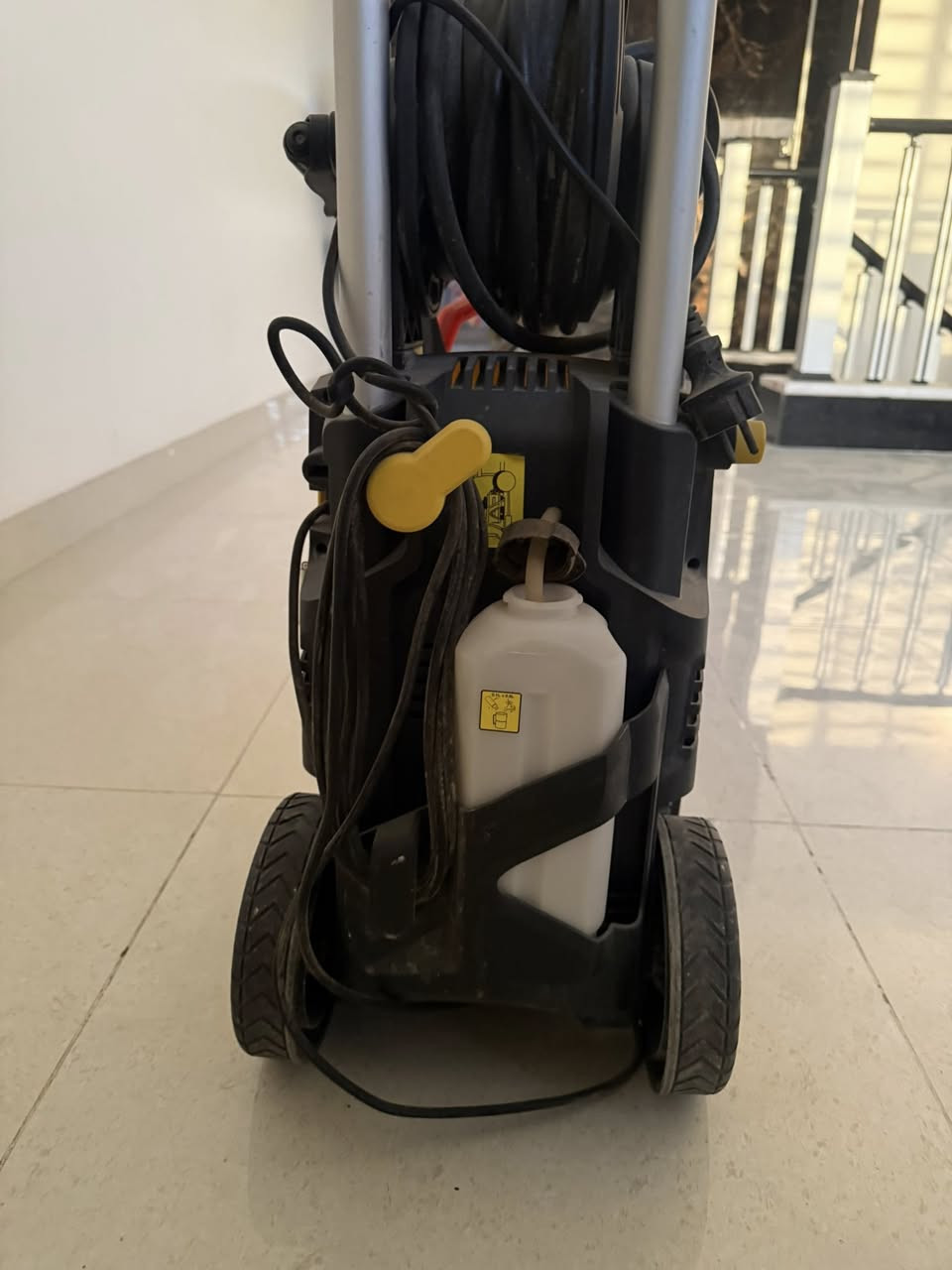 السلام عليكم فاره نضيفه كلش اخو الجديد مستخدمه كلش قليل مكاني بغداد التاجيات سعر ٧٥ وبيه مجال شي بسيط رقم ***********
