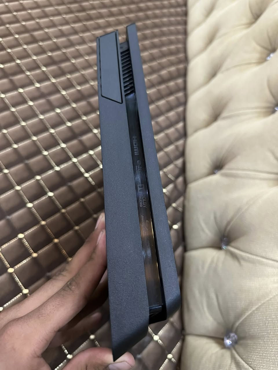 بلي فور لك ستيكر ما مفتوح ستوني ماخذه قبل 20 يوم سعره 250 وياا قرص جي تي 5 نضام 13.00 مساحته 500 كيكه مكاني النجف


**إذا كنت صاحب هذا الإعلان وتريد حذفه لأي سبب، رجاءا أرسل رسالة إلى الدعم الفني**