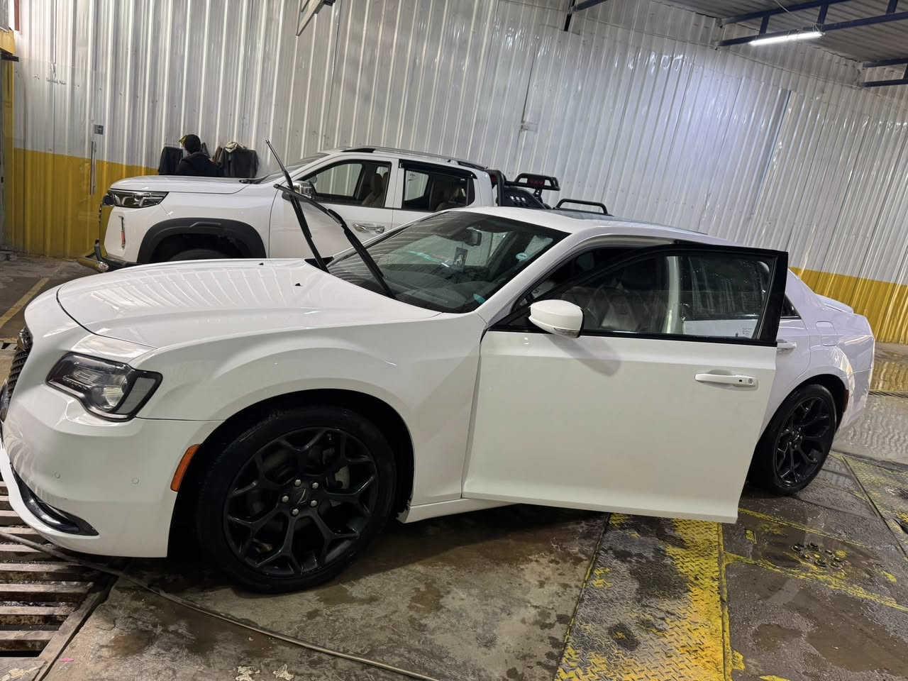 السلام عليكم ورحمة الله وبركاته للبيع اوباما خليجي فول الفول موديل 2022.                      
ماشيه 50الف ميل
الضرربارد بنيد بارد جاملغ شبر فقط
المواصفات رادار
تبريدي تدفئه كل الكشنات
بانوراما
برده كهرباء
هيتر ستيرن
مرئات عاكسه
اشتاير حساسات مرايه صفح وحساس خلفي
كشنات جلد تحكم دوسات بانزين بريك من الكشن 
كشنات كهرباء جهتين 
من الأخير السياره s جولد اعلى فئه 
السعر 330 قفل الجاد يتصل مكاني بغداد الدوره
***********
غير متواجد ع فيس
