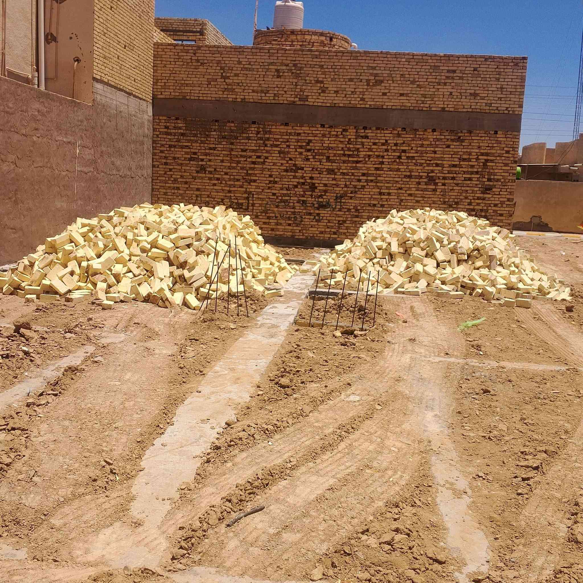 اللهم صلي على محمد وآل محمد تجهيز طابوك درجه اولى شرط الفحص عدد مظبوط وزياده الاستفسار الاتصال بنا *********** السعر يكون حسب المكان بصره عماره تدللون
