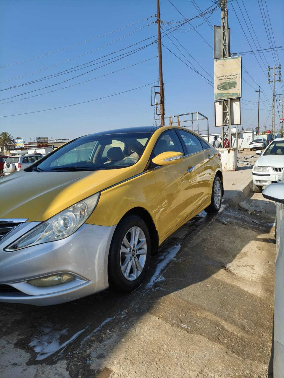 سلام عليكم سوناتا 2011 خليجي باب جهت  لعبري مبدل فقط مكينه 2400 فتحه تبريد قطعتين تخم تاير حداديه خير من الله رقم دولي سياره احلى من لصور هيئه غرامات مصفره سعر 102 وبيهه مجال قليل عنوان ديوا نيه غير متواجد ع لفيس ***********
