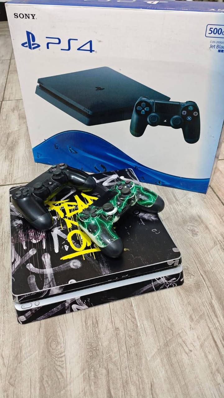 Play 4
مستعمل  ونظيف جدا
المساحه ١ تيرا
جويستك عدد ٢ 
مع حامل وشاحن بلي هديه

السعر 420  الف
سعر الجويستكات 30 الف

للاستفسار ***********
